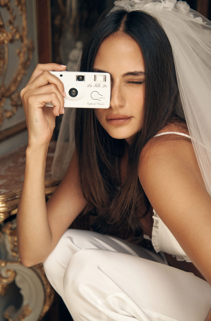 La Fille De Disposable Camera